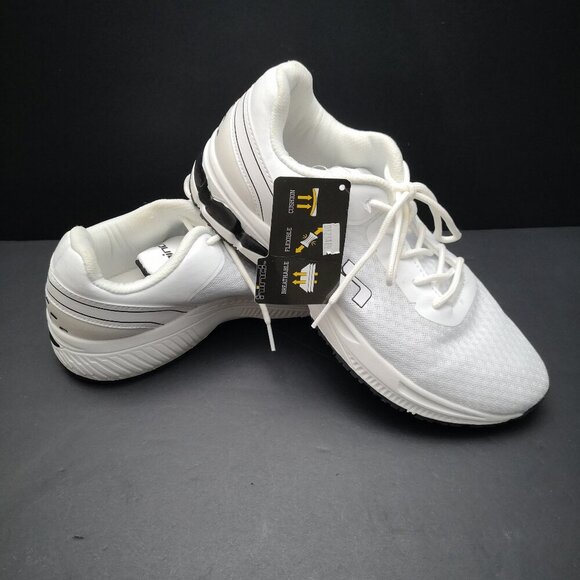 NWT Hind Ladies Size 9 White w/ Black Accents Breathable Flexible Sneakers - Picture 1 of 7